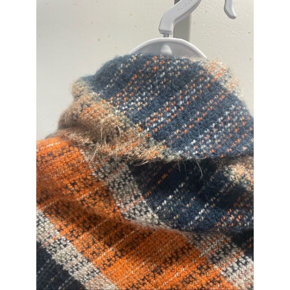 Marc New York Andrew Marc Poncho Multi Colored Leather Toggle Closure. - Picture 4 of 6